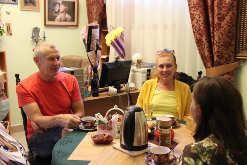 B4BABA7D-2B6F-449A-B9F6-1CD5165A69F6